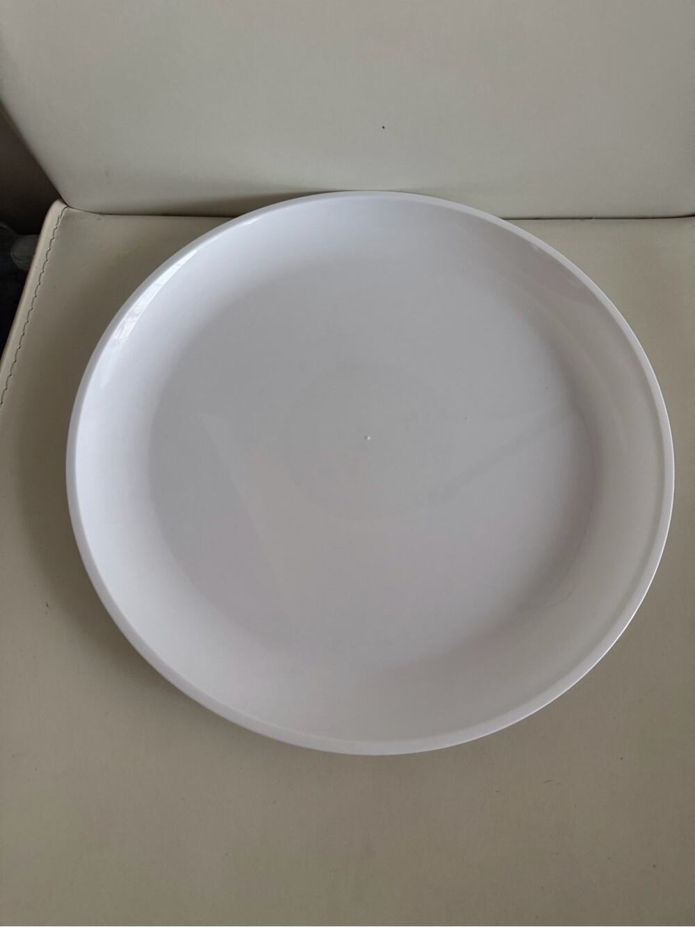 🗽Plastic Serving Plate - Minimalist Home Dining